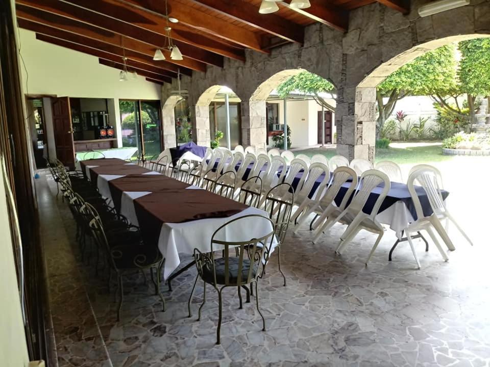 Hotel Alamo Internacional San Salvador Bagian luar foto